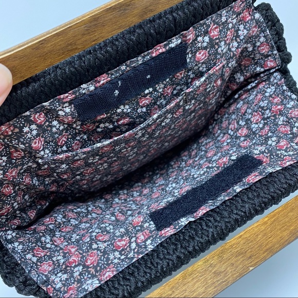 Vintage Handmade Macrame Purse with Wood Handle - Picture 5 of 5